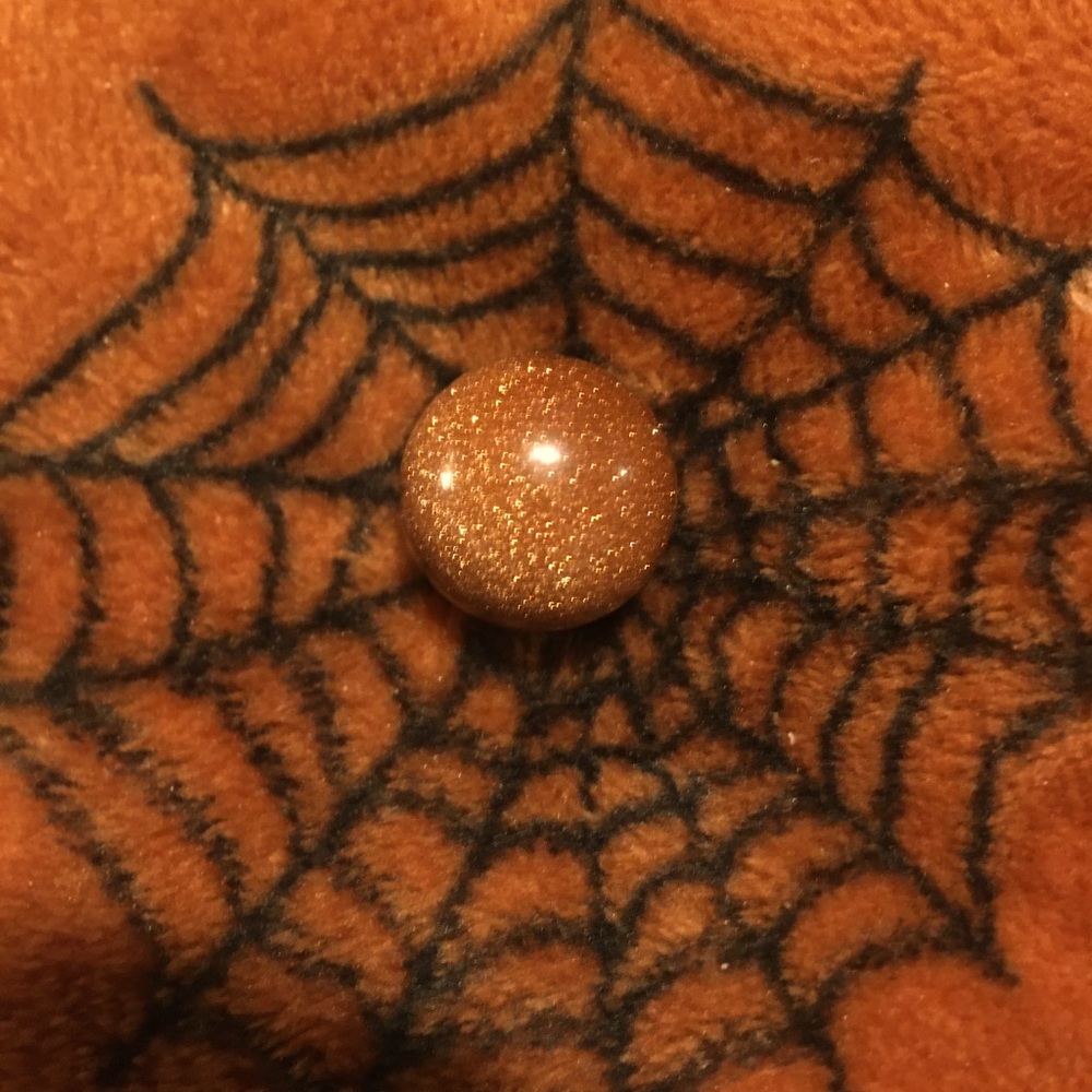 A Gold sandstone, color is gold to brown, NEW